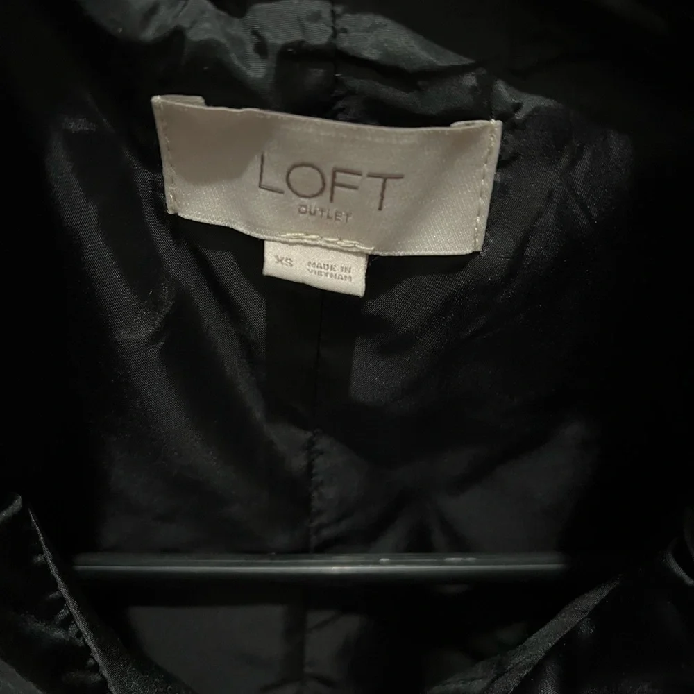 Black vest - Picture 3 of 3